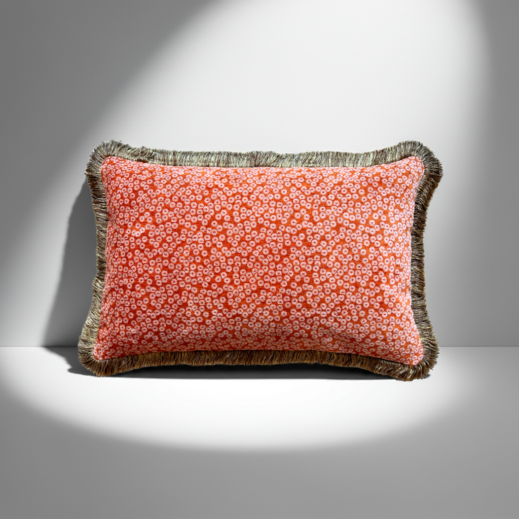 Karin Sajo sierkussen O fringe - Terracotta - 40 x 60 cm