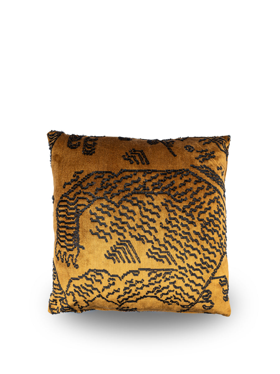 Luxe Dedar Tiger Mountain sierkussen in Fauve, 45 x 45 cm, hoogwaardige afwerking