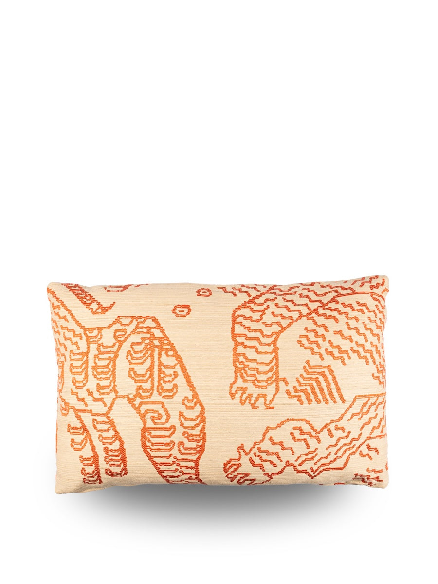 Luxe Dedar sierkussen Tiger Silk in Electric Orange, 40 x 60 cm, hoogwaardige afwerking